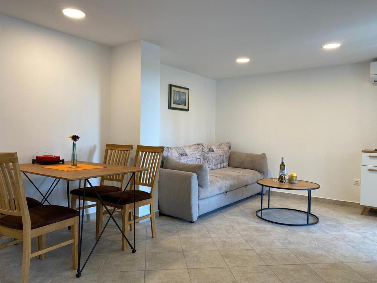 Apartment Bianca Premantura Istrien Bagian luar foto