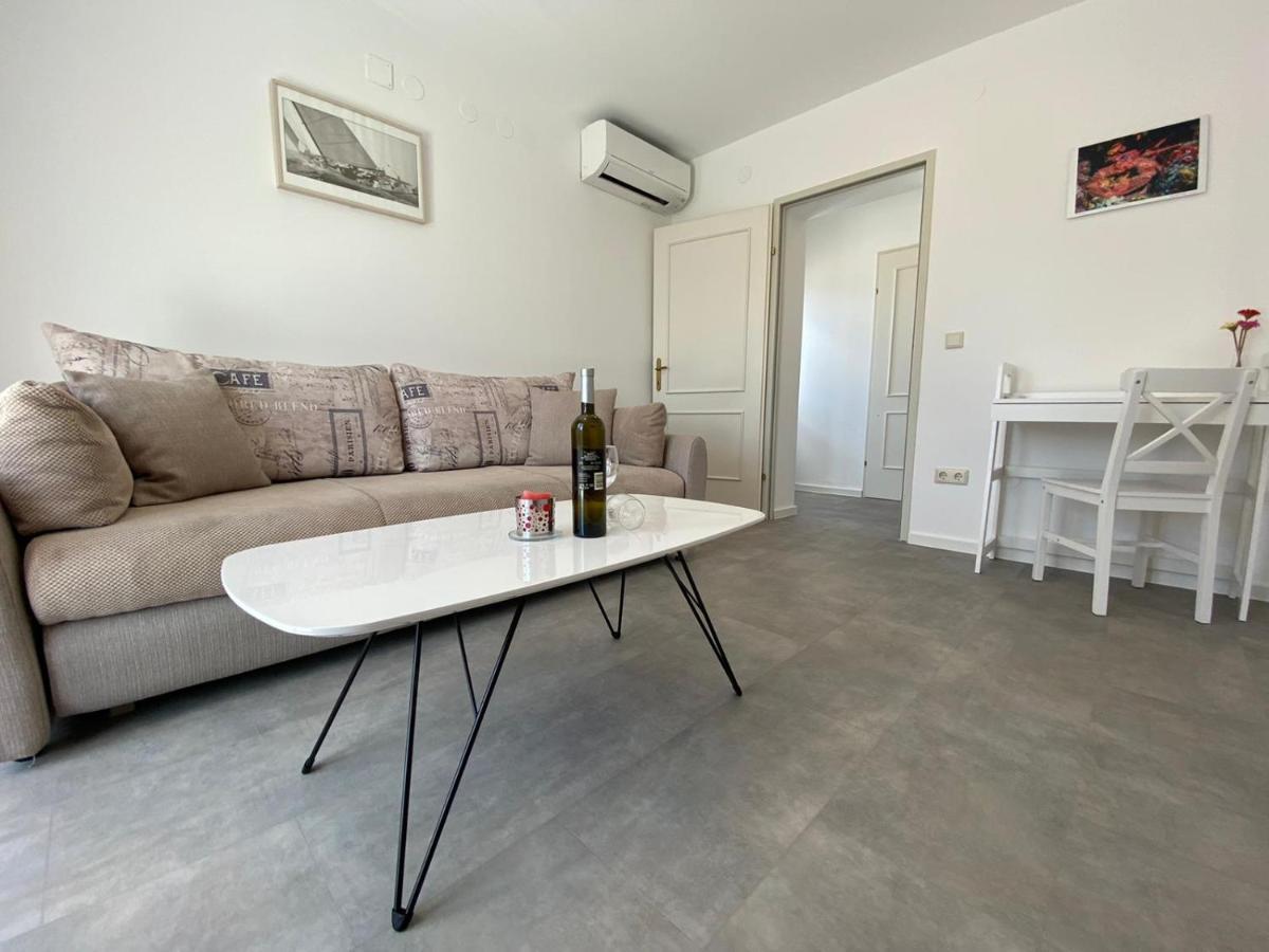 Apartment Bianca Premantura Istrien Bagian luar foto