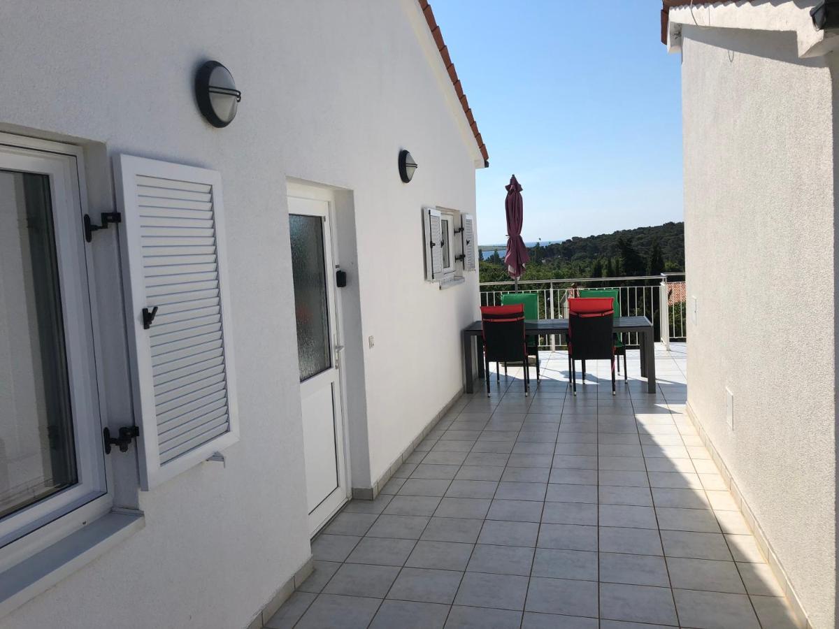 Apartment Bianca Premantura Istrien Bagian luar foto