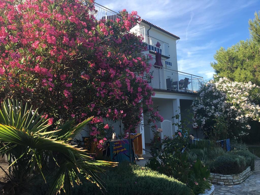 Apartment Bianca Premantura Istrien Bagian luar foto